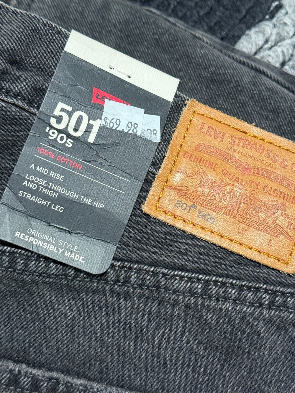 Levi's Premium 501 '90s Jeans Sz 29 NWT Faded Black Straight Leg Distressed Hem - Picture 4 of 8